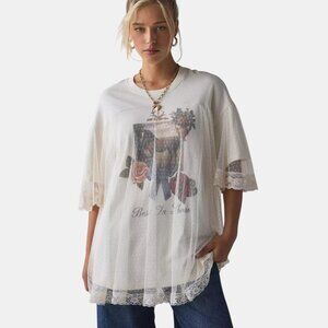 NWT KIMCHI BLUE SHOW STOPPER TULLE LACE LAYERED GRAPHIC TEE OVERSIZED  SIZE M
